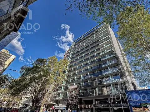 2 Ambientes con Balcón al Frente en Balvanera!