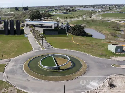 AUTOPISTA BUENOS AIRES LA PLATA KM 30,5 y CALLE 47  GUILLERMO HUDSON