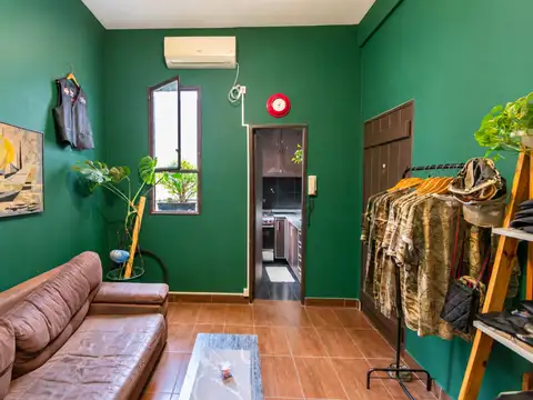 VENTA 2 AMBIENTES BARRIO NORTE 2DO PISO X ESCALERA