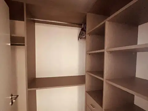 Departamento en Alquiler con 2 cocheras