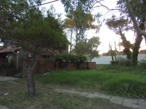 Terreno - Venta - Argentina, MAR DE AJÓ - LA RIOJA 400