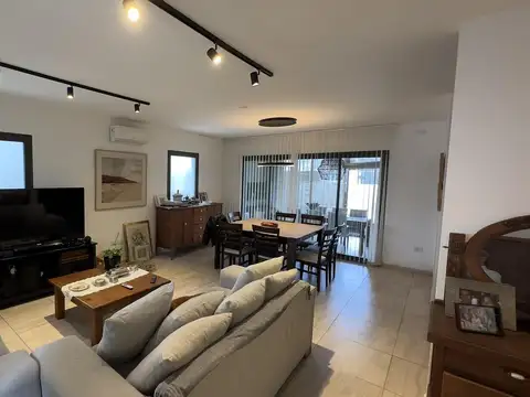 Casa en Venta en Valle Escondido Las Moras, USD 235.000