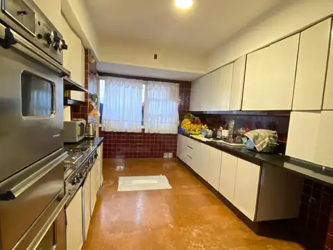 Departamento en Venta en Pompeya, USD 120.000