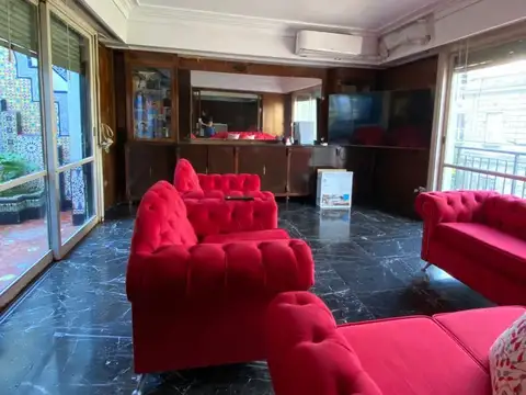 Esquiú 900