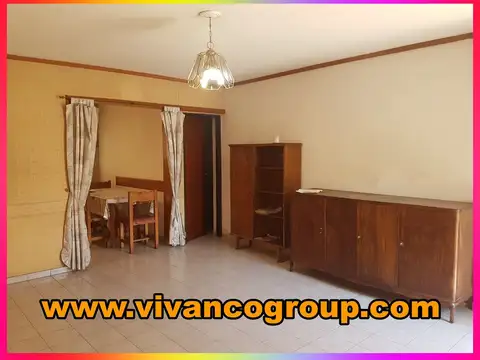 Casa en Alquiler con 1 cochera