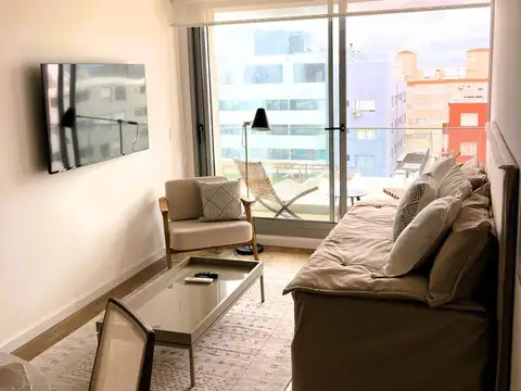 Departamento en Alquiler en Península, USD 850