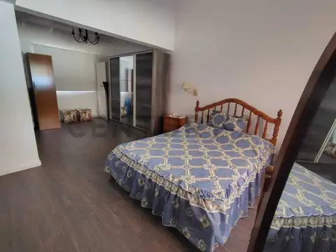 CASA QUINTA EN ALQUILER PERMANENTE CON PILETA