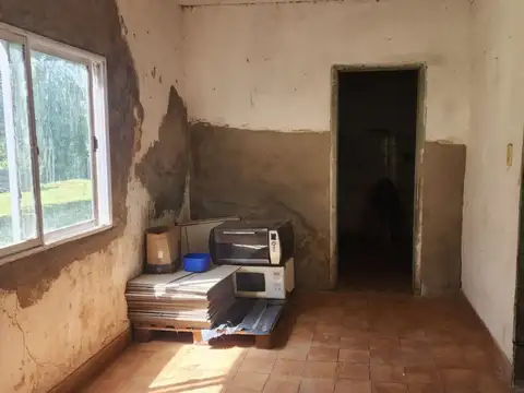 Casa 4 ambientes con 1 baño