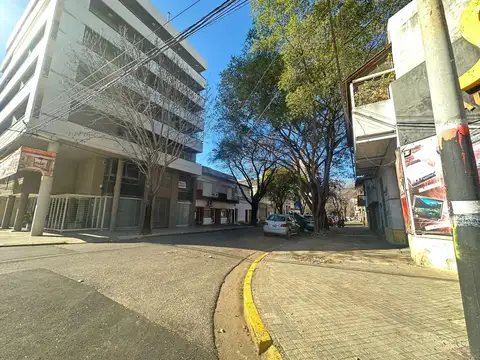 Terreno en Venta 17  mts Fondo