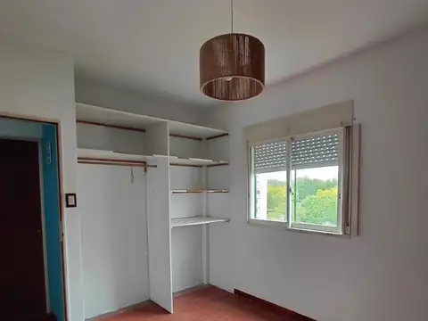 Departamento 4 ambientes con 1 baño