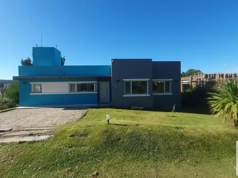 Casa en venta - 3 Dormitorios 2 Baños - Residencial I