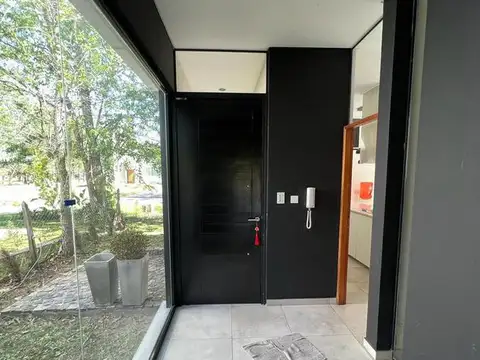 Casa en Alquiler de 3 dormitorios