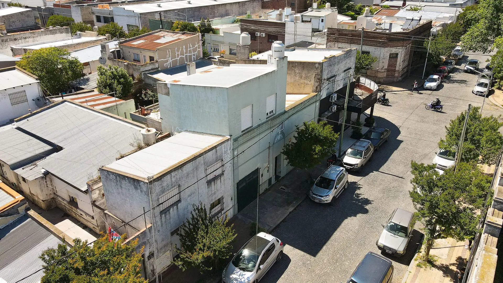 Casa a reciclar 7 amb, 165m² en semicentro — Paz 1213