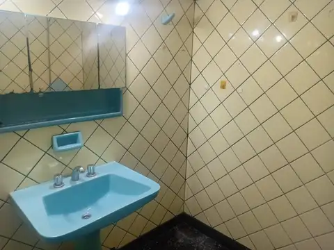 CASA EN VENTA PJE. RUIZ DE LOS LLANOS MACROCENTRO