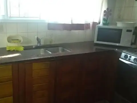 Casa  en Venta ubicado en Castelar, Morón, G.B.A. Zona Oeste - AMA0115_LP545184_8