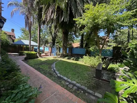 Casa 5 ambientes con 4 baños