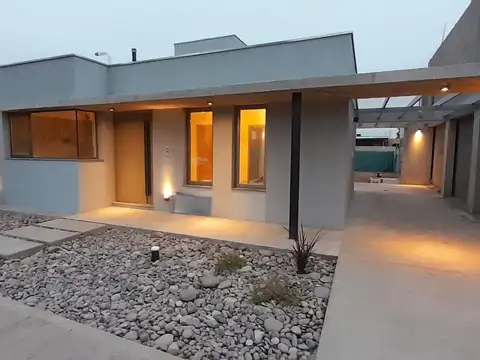 Venta de casa a estrenar de 2 habitaciones en barrio Portillo de Terrada!