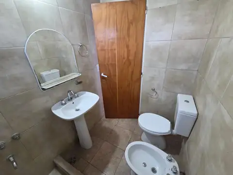 Departamento en Alquiler en Grand Bourg, $ 450.000