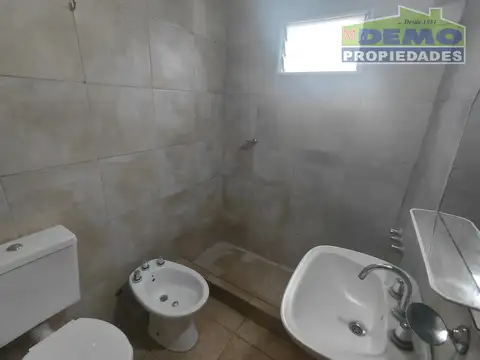 Departamento en Alquiler en Grand Bourg, $ 450.000