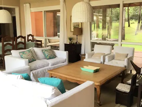 Casa en Venta de 5 dormitorios