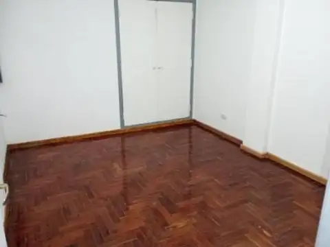 Departamento en Alquiler en Parque Patricios, $ 500.000