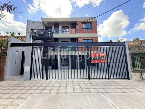 Departamentos 2 amb con balcon o patio y cochera