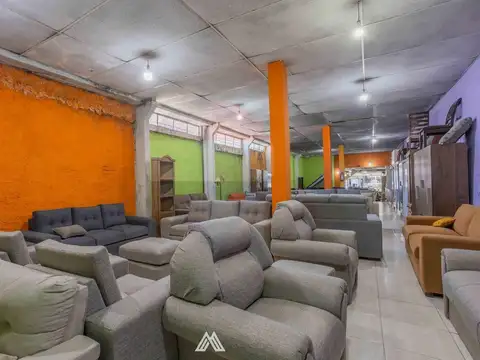 Local en Venta 49 años