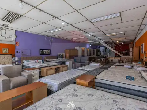 Venta local zona comercial de 8 de octubre Unión