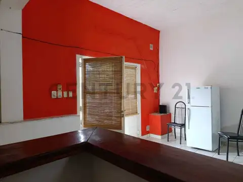 VENTA CARDALES CENTRO | Gran Monoambiente 40m² Apto Consultorio / Estética / Oficina