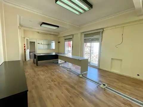 Piso Oficina VENTA 5 Ambientes Apto Vivienda