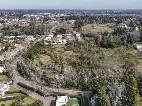 Excelente Terreno en esquina a la Venta.