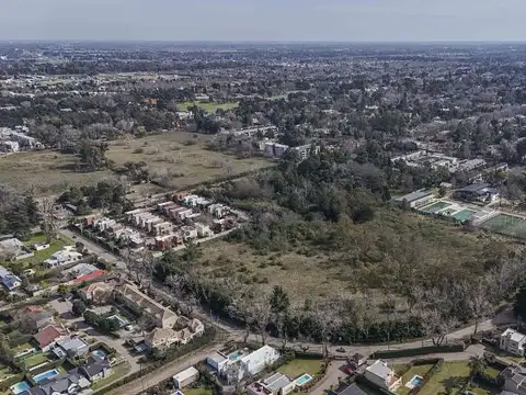 Excelente Terreno en esquina a la Venta.