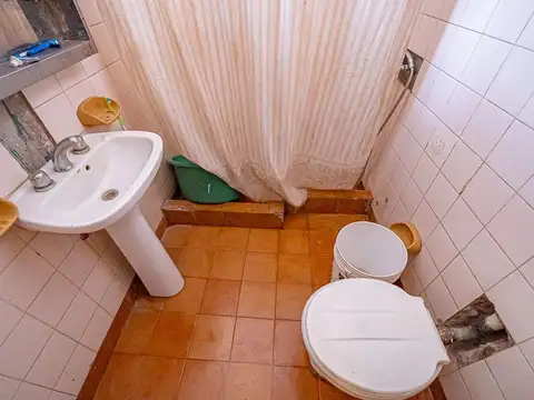 Casa 2 ambientes con 1 baño