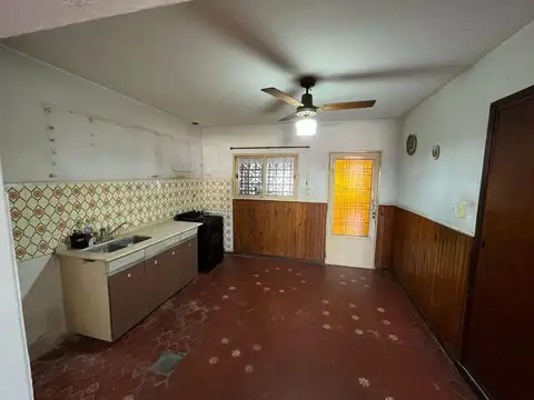 VENTA CASA LOCAL Y PATIO, BENITEZ 239, SAN NICOLAS