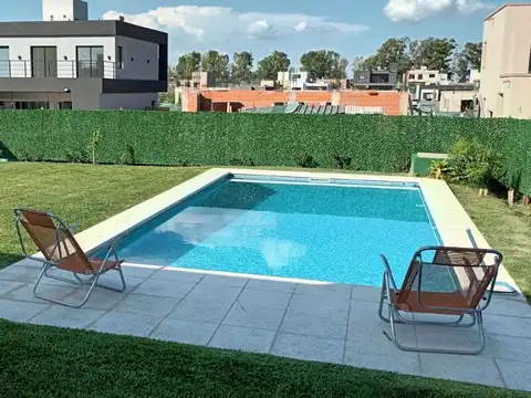 Casa 5 ambientes con 3 baños