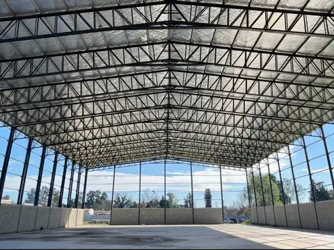 Galpón o depósito en venta o alquiler en Garin 