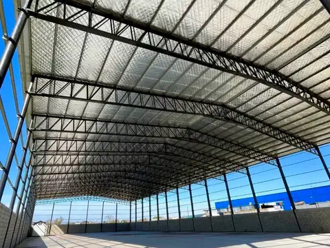 Galpon en Alquiler en Garin, USD 12.000