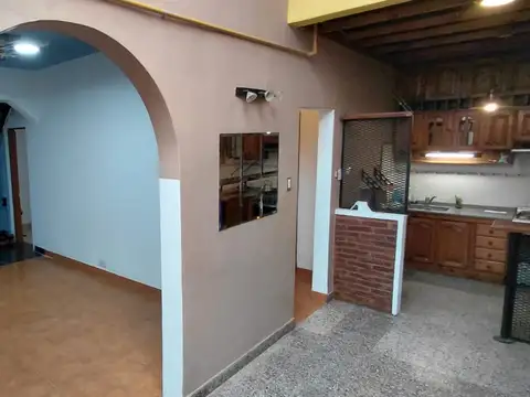 PH 4 AMBIENTES 180 MTS2 APROX