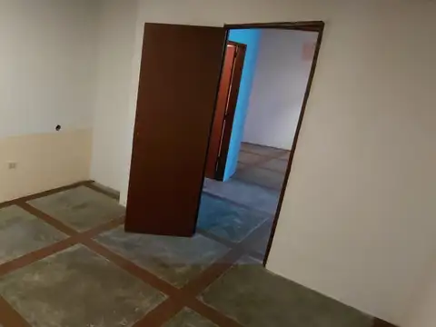 Depto Tipo Casa en Alquiler en Haedo, $ 800.000