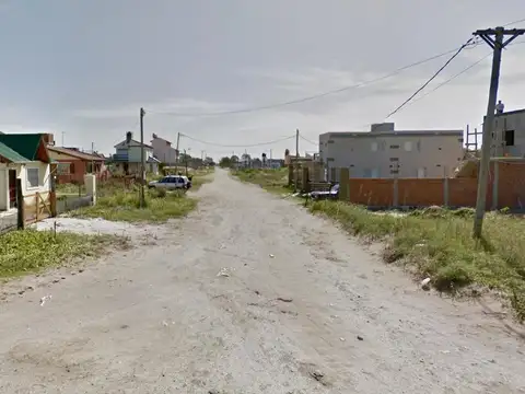 Terreno en Venta 30  mts Fondo