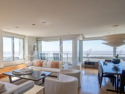 Departamento en venta c/ cochera en Puerto Madero