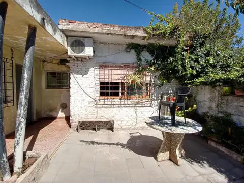 Casa en Venta en Gonzalez Catan, USD 35.000