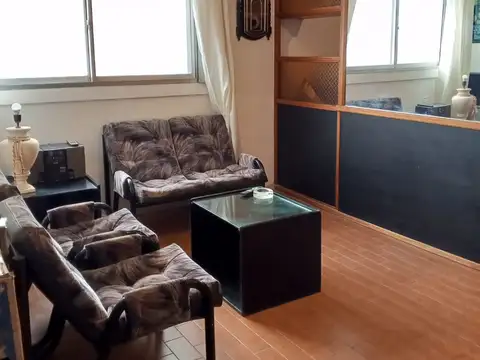 Dos ambientes pleno centro 
