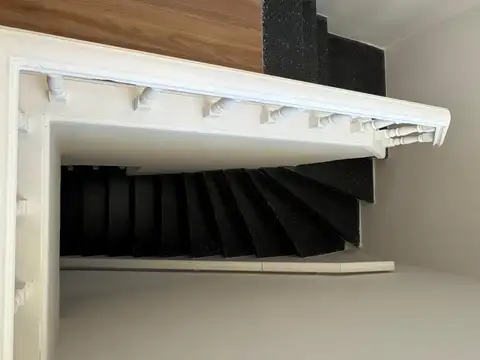 Depto Tipo Casa en Venta 50 años