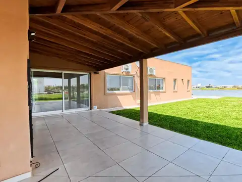 Casa en Venta en San Sebastian, USD 205.000