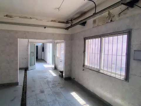 Local en Venta 30 años