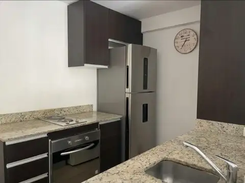 Departamento en Alquiler con 1 cocheras