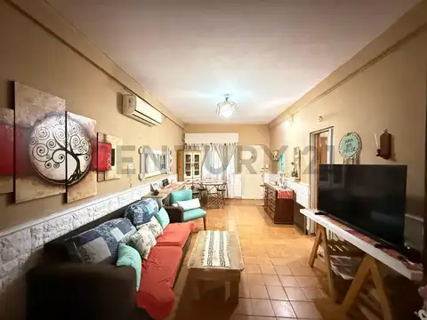 Casa 3 ambientes con 1 baño