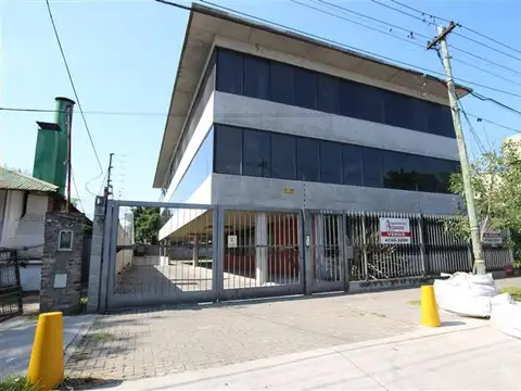 Oficina en Venta con Cocina y Cocheras en Beccar