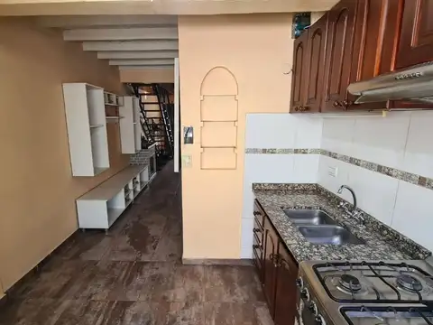 Casa 3 ambientes con 1 baño